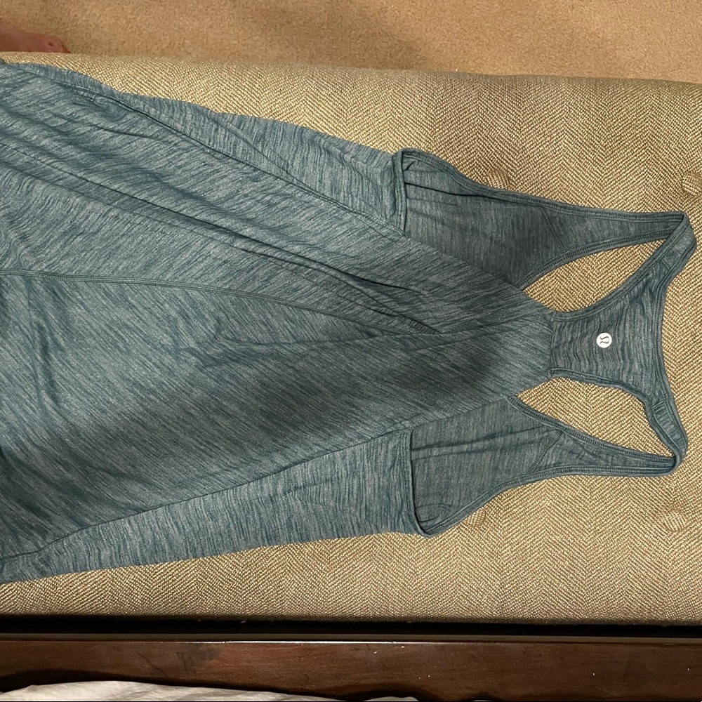 Lulu loose workout too great condition